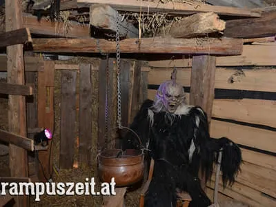 4. Maskenausstellung 2014 Bild 36